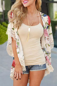 Beige Floral Print Kimono with Scalloped Lace Splicing