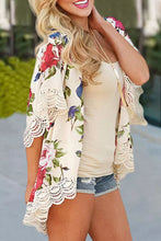 Beige Floral Print Kimono with Scalloped Lace Splicing