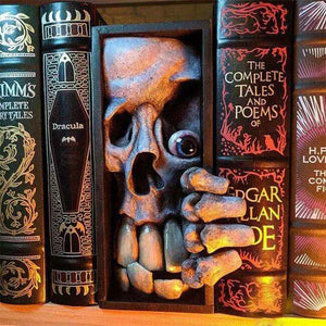 HALLOWEEN BOOK END