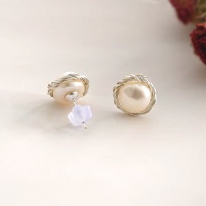 THE ATHENA PEARL STUD